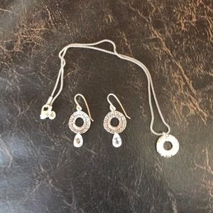 Silpada necklace and earrings set